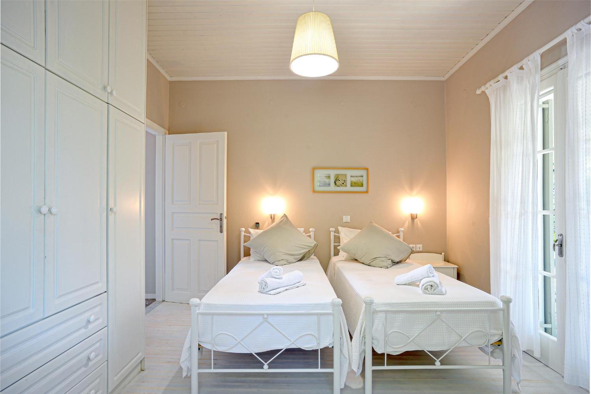 Lioniskari Seaviews - Paxoi'S Private Pool Oasis Villa Porto Ozias Bagian luar foto